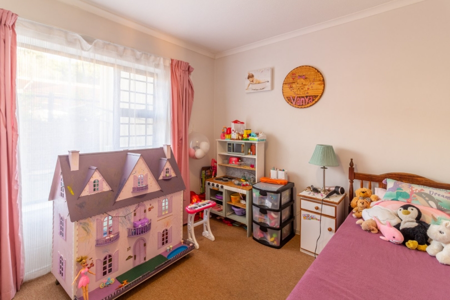 2 Bedroom Property for Sale in Hartenbos Central Western Cape